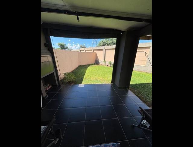 2 BEDROOM TOWNHOUSE FOR SALE IN ANNLIN